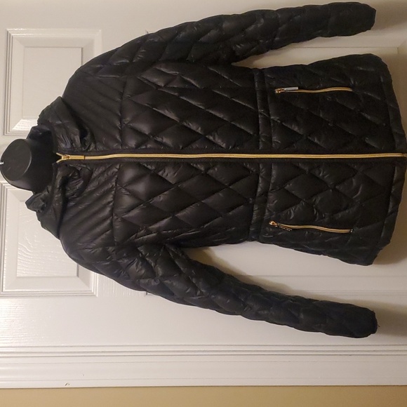 Michael Kors Jackets & Blazers - Michael Kors rain coat with hood